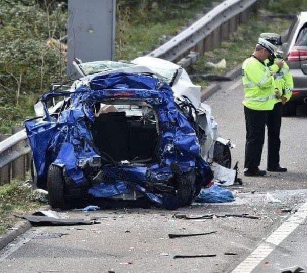 Woman killed in head-on crash seconds after uploading Facebook status